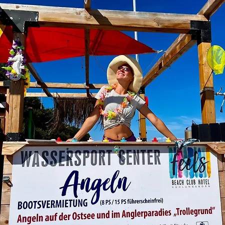 Feels Club Hotell 3*