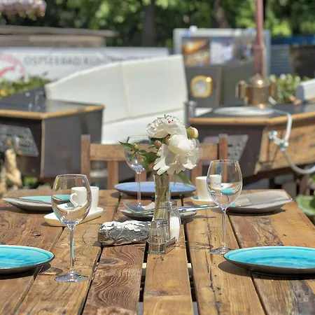 Отель Feels Club